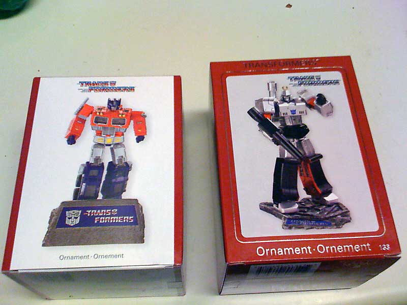 Hallmark Keepsake G1 Optimus Prime Ornament Transformers